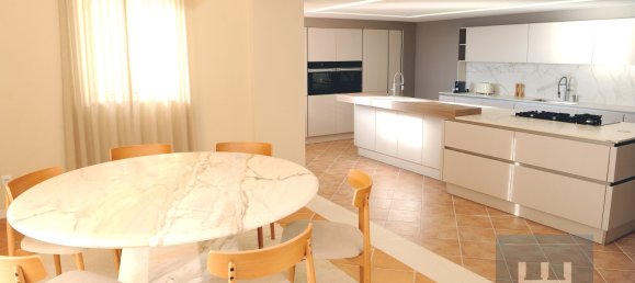 3 bedrooms House in Funchal, Portugal No. 141310 3