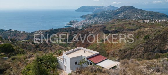 3 bedrooms Villa in Lipari, Italy No. 64969 3