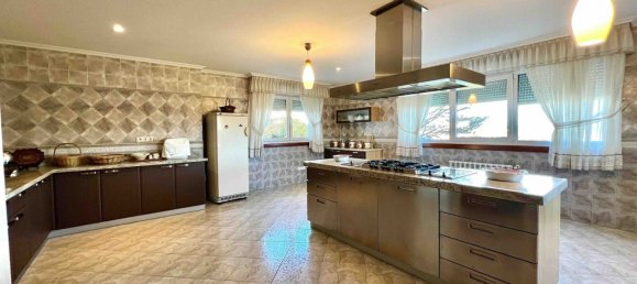 8 Schlafzimmer Haus in Bergondo, Spain, Nr. 293259 15