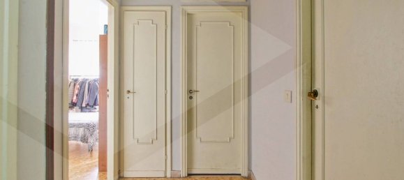 5 rooms Apartment in Rome, Italy No. 17047 14