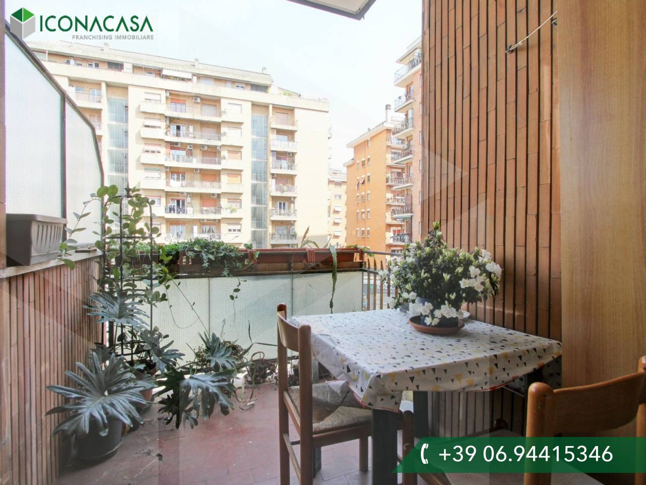 5 rooms Apartment in Rome, Italy No. 17047