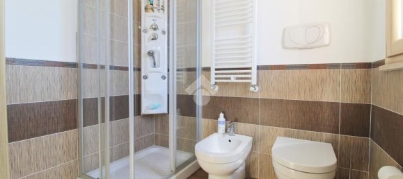 Apartamento de 3 dormitorios en Giulianova, Italy No. 337243 20