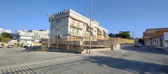 Гараж 13м² в Модуньо, Италия № 297303 3