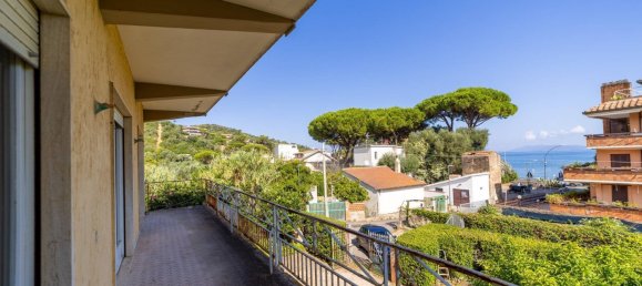 Вилла с 3 спальнями в Монте Арджентарио, Италия № 323236 2