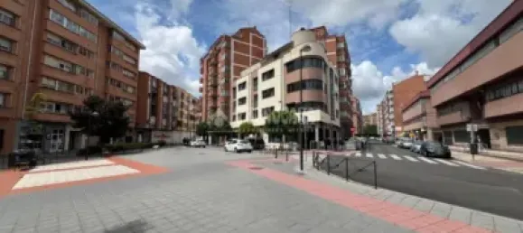 Propiedad comercial en Valladolid, Spain 75 m² No. 128561 51