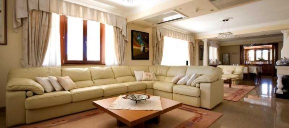 Вилла с 8 спальнями в Мазотос, Кипр № 10794 5