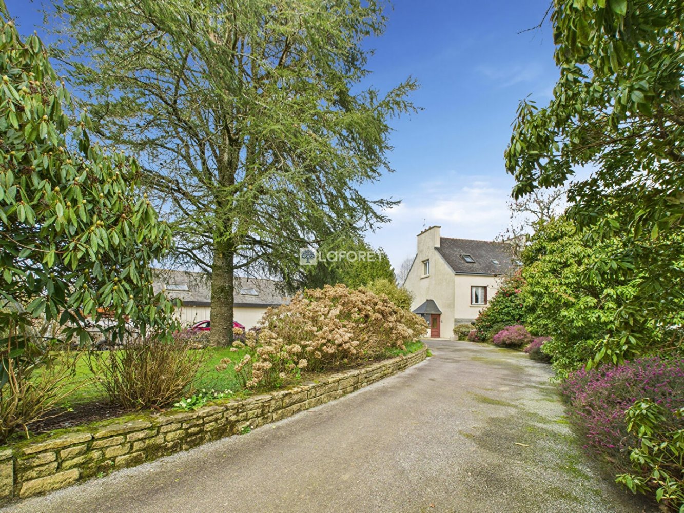 4 bedrooms House in Chateauneuf-du-Faou, France No. 195305