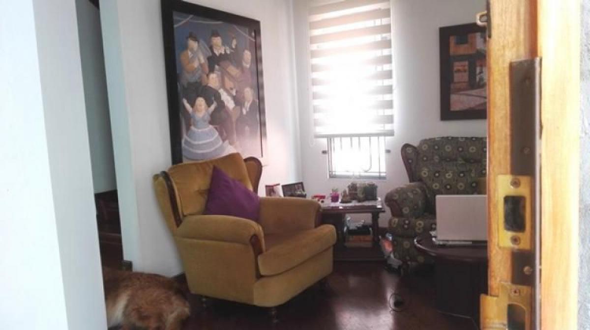 3 Schlafzimmer Haus in Bogota, Colombia, Nr. 9830