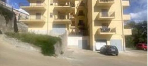 5 bedrooms Apartment in Lungro, Italy No. 376109 2