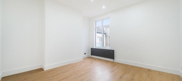 3 bedrooms Maisonette in London, United Kingdom No. 7675 13