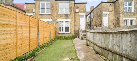 3 bedrooms Maisonette in London, United Kingdom No. 7675 9