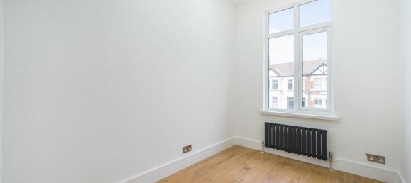3 bedrooms Maisonette in London, United Kingdom No. 7675 10