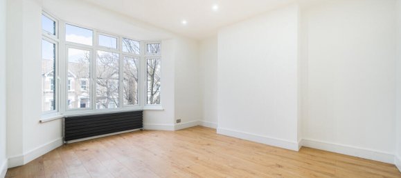 3 bedrooms Maisonette in London, United Kingdom No. 7675 2