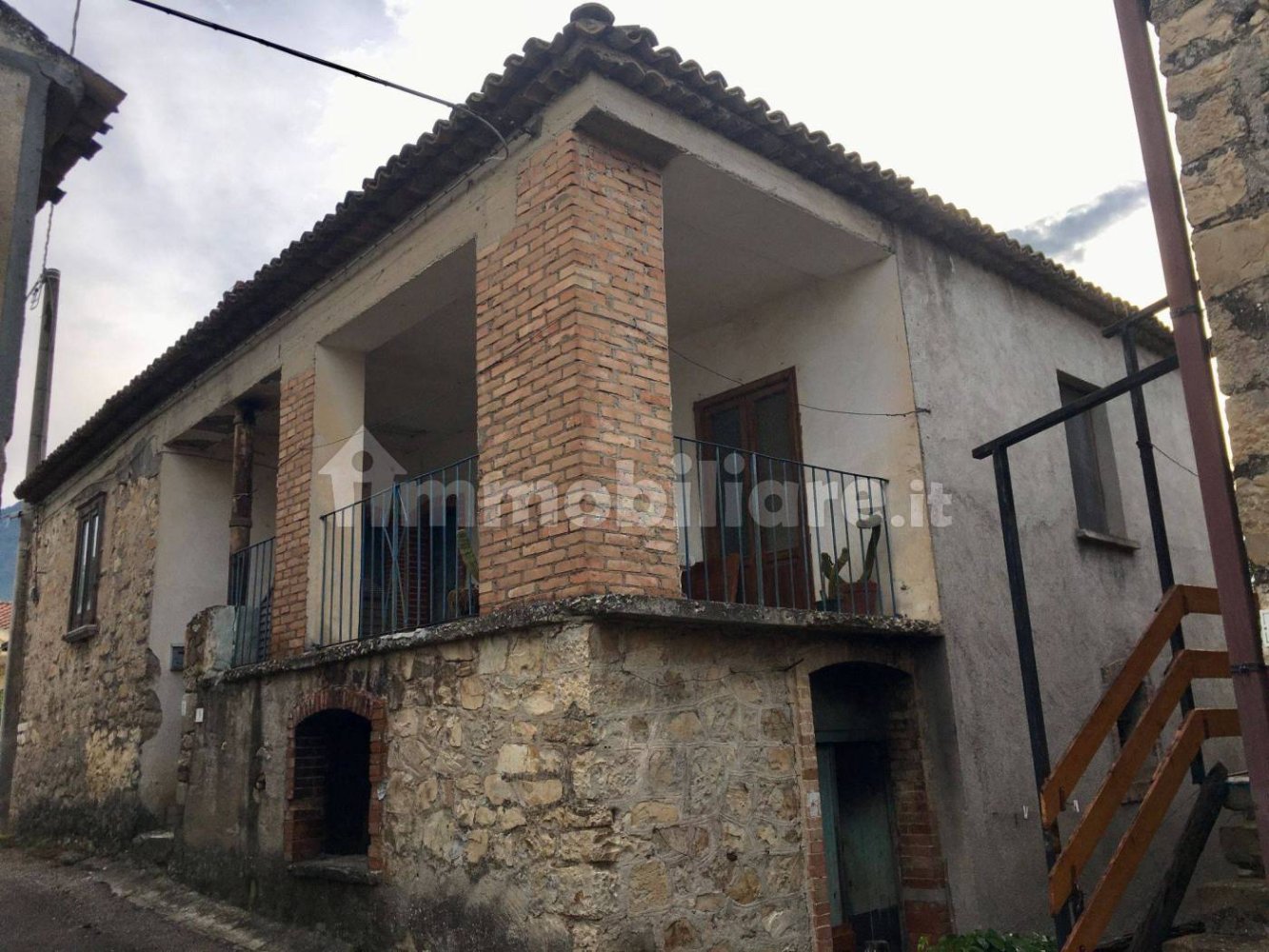 2 Schlafzimmer Haus in Castelvetere sul Calore, Italy, Nr. 331074