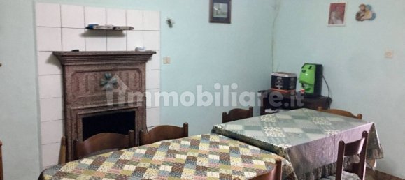 2 Schlafzimmer Haus in Castelvetere sul Calore, Italy, Nr. 331074 5