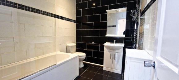 2 bedrooms House in Croydon, United Kingdom No. 10699 24