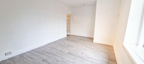 2 bedrooms House in Croydon, United Kingdom No. 10699 7