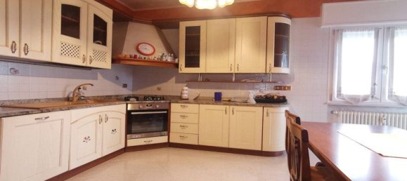Apartamento T4 em Pordenone, Italy N.º 348389 3