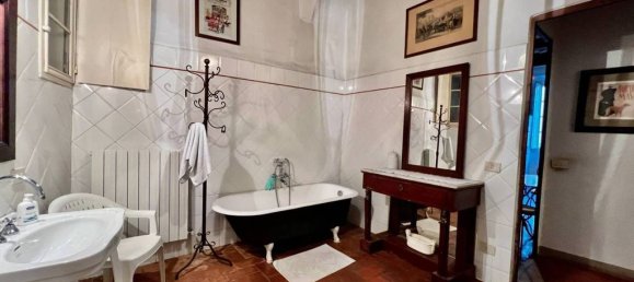 3 bedrooms Apartment in Lucca, Italy No. 151844 18