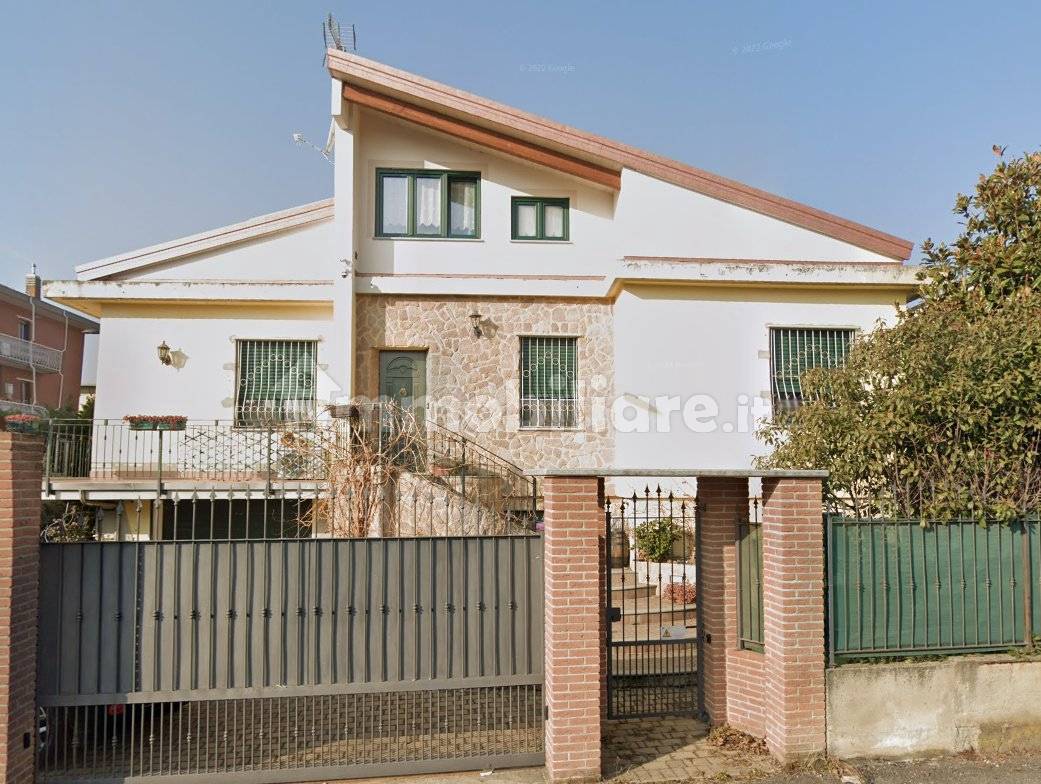 Villa T3 em Rivalta di Torino, Italy N.º 162074