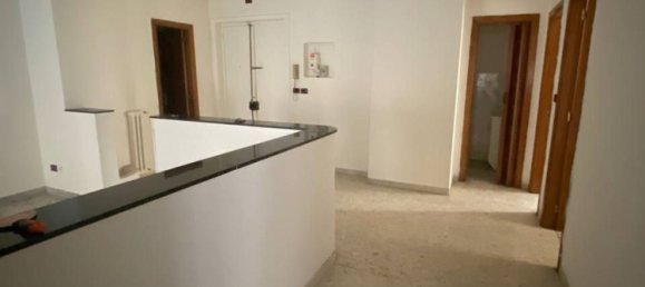 3 rooms Apartment in Potenza, Italy No. 293092 13