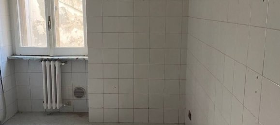 3 rooms Apartment in Potenza, Italy No. 293092 11