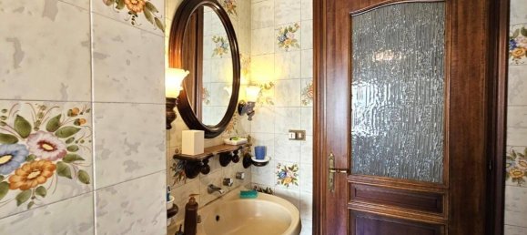 4 bedrooms Villa in Rondissone, Italy No. 298679 14