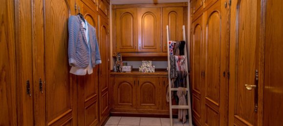 6 bedrooms Villa in Torrevieja, Spain No. 98611 21