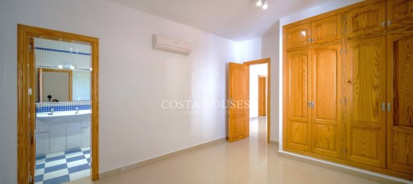 4 غرف نوم منزل في Alicante, Spain رقم 32723 18