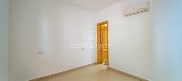 4 غرف نوم منزل في Alicante, Spain رقم 32723 45