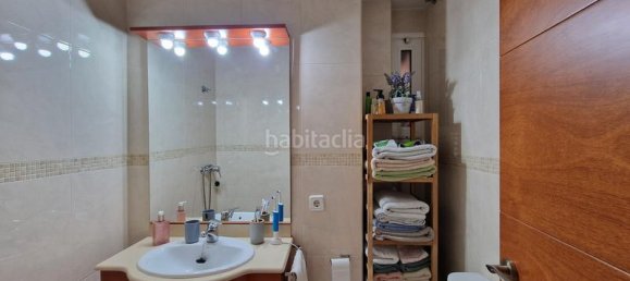 Apartamento de 3 dormitorios en Girona, Spain No. 184330 4