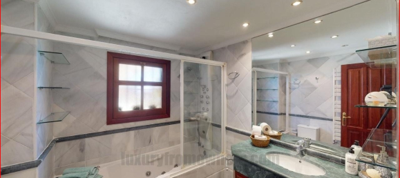 Вилла с 5 спальнями в Марбелья, Испания № 110484 8