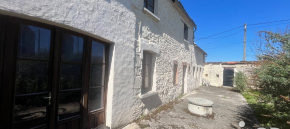 Casa de 7 habitaciónes en Champlay, France No. 196118 7