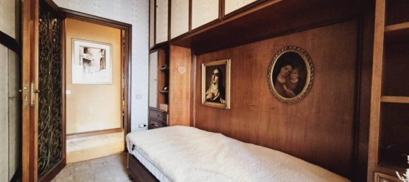 6 rooms Apartment in Ancona, Italy No. 33570 12