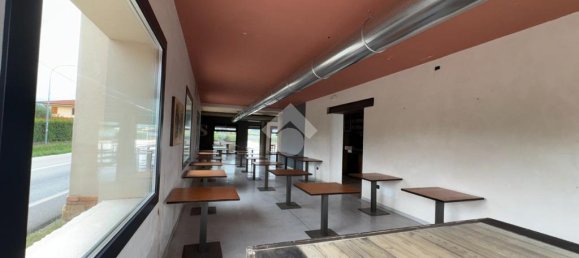 Здание с 5 комнатами в Азоло, Италия № 324249 9