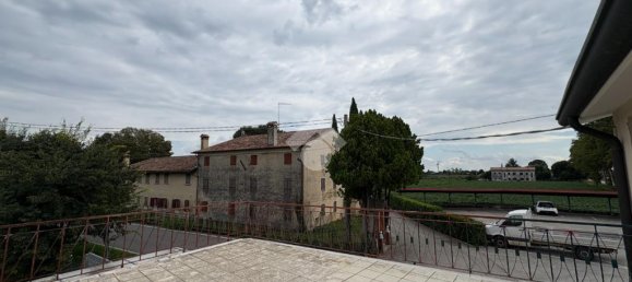 Здание с 5 комнатами в Азоло, Италия № 324249 33