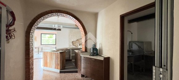 Здание с 5 комнатами в Азоло, Италия № 324249 15