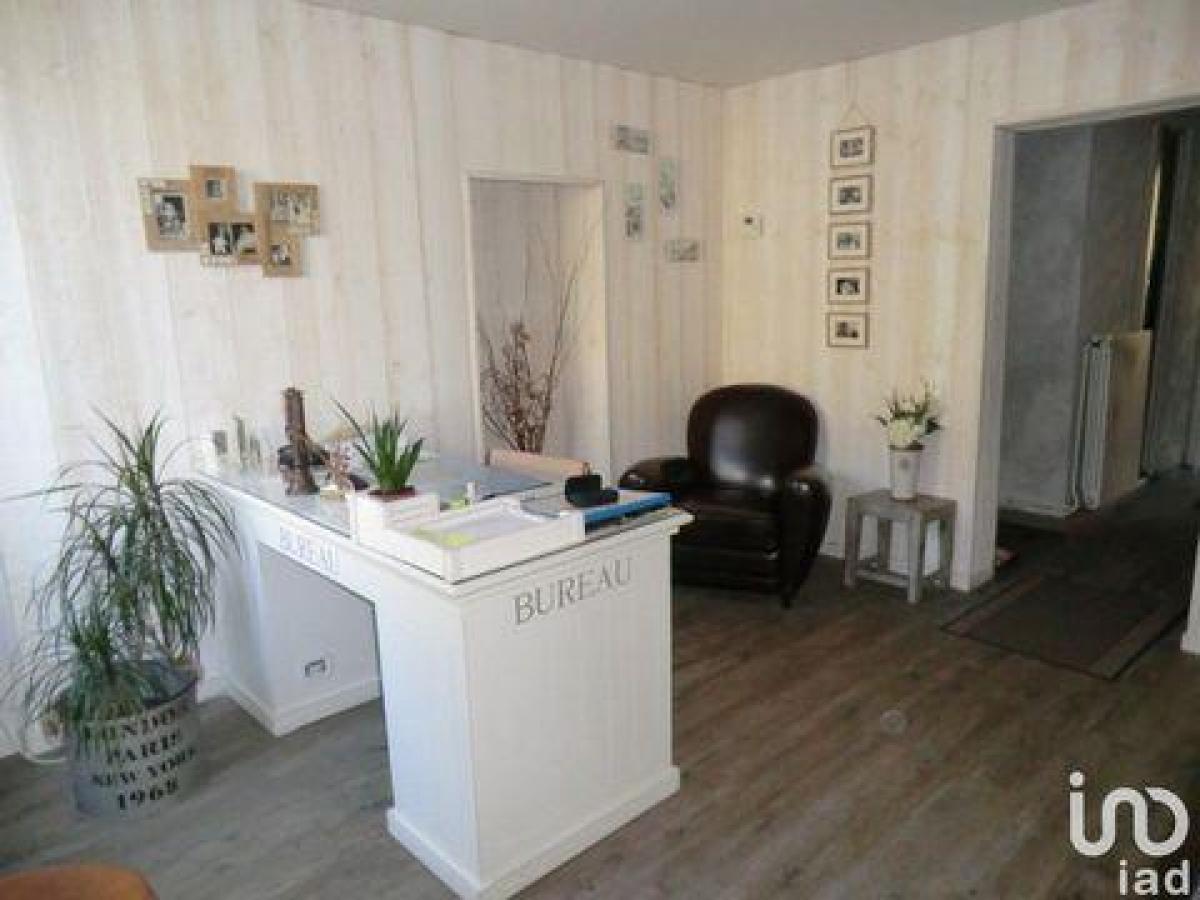 3 bedrooms House in Gallardon, France No. 10310