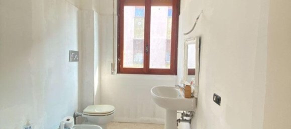 5 rooms House in Pioltello, Italy No. 51406 10