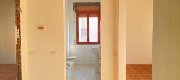 5 rooms House in Pioltello, Italy No. 51406 23