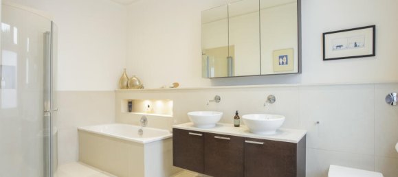 7 bedrooms House in Ealing, United Kingdom No. 14095 10