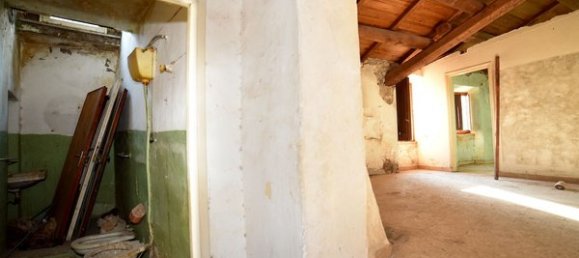 5 rooms Apartment in Bolsena, Italy No. 105134 4