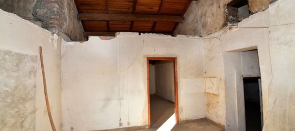 5 rooms Apartment in Bolsena, Italy No. 105134 10