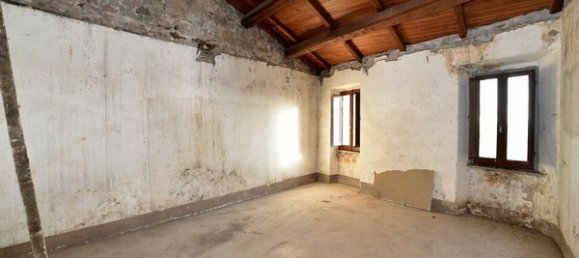 5 rooms Apartment in Bolsena, Italy No. 105134 14
