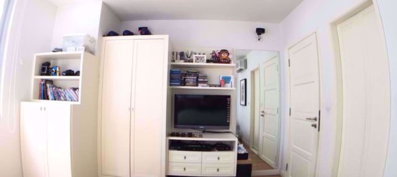 Кондоминиум  с 2 спальнями в Патхум Ван, Таиланд № 10423 3