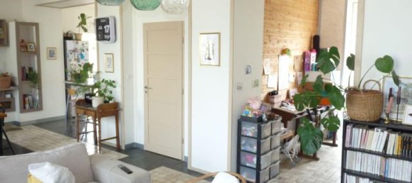 3 bedrooms House in Mayenne, France No. 315492 3