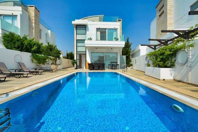 5 bedrooms House in Protaras, Cyprus No. 7664