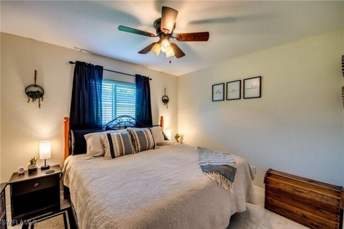 3 bedrooms House in Cape Coral, USA No. 439365