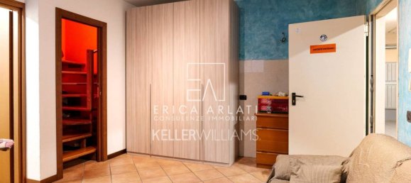 2 bedrooms House in Faloppio, Italy No. 355083 30