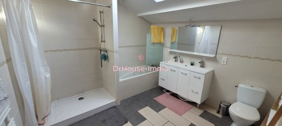 3 bedrooms House in Chauriat, France No. 203415 9